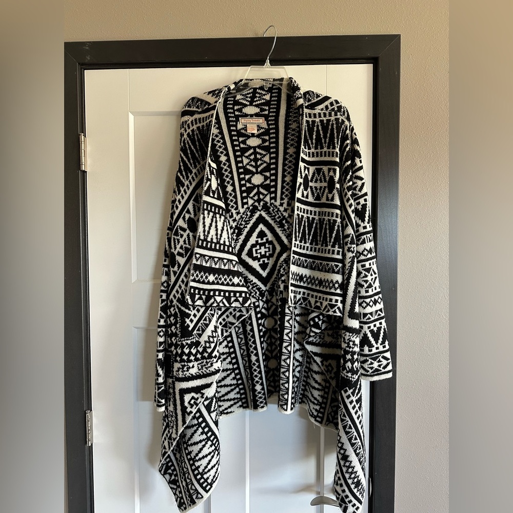 Women’s Long Flowy Cardigan